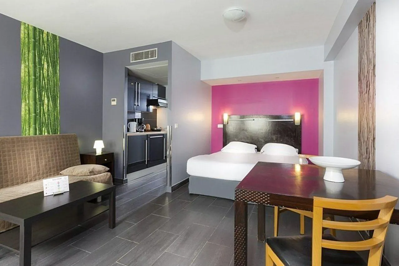 CADET Residence Paris 4*,  France
