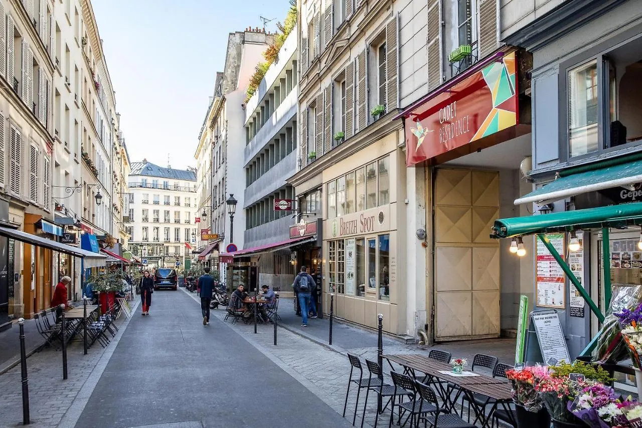 CADET Residence Paris