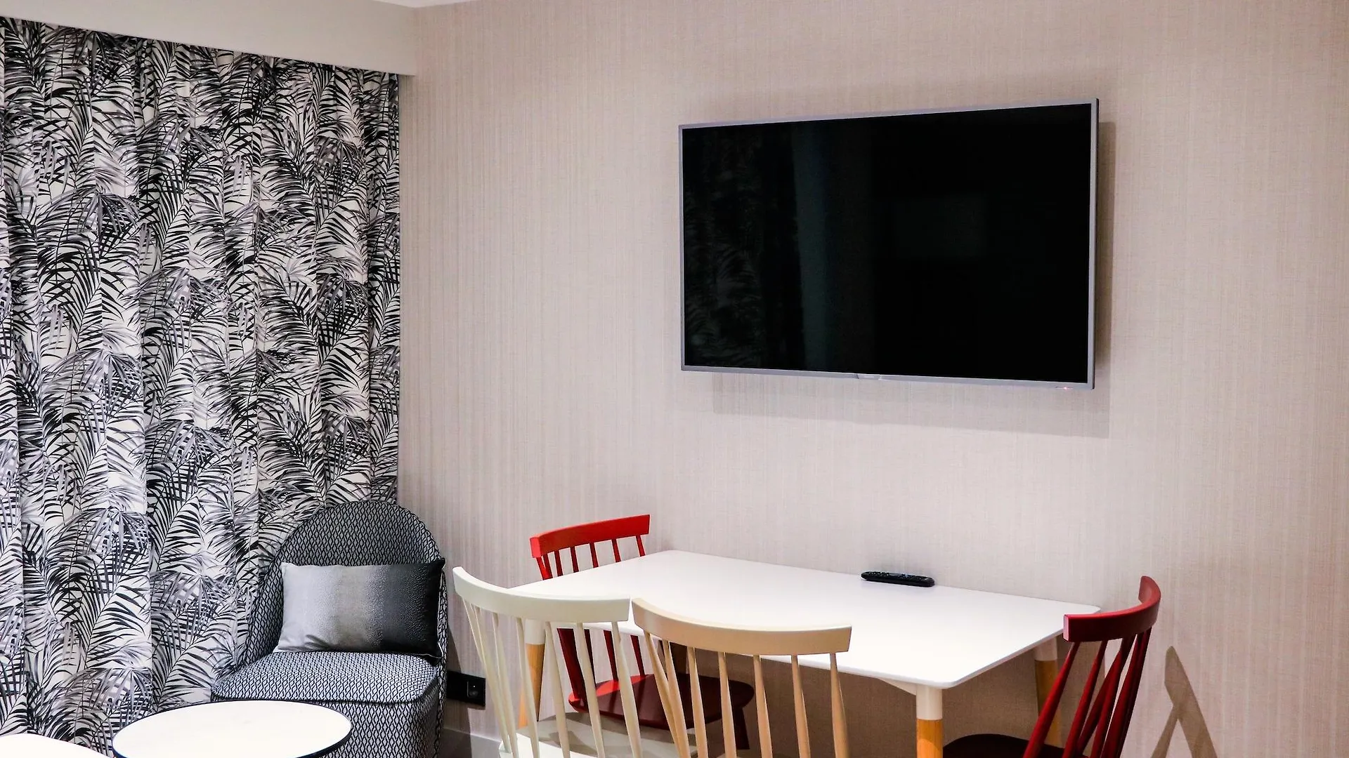 Cadet Residence Paris