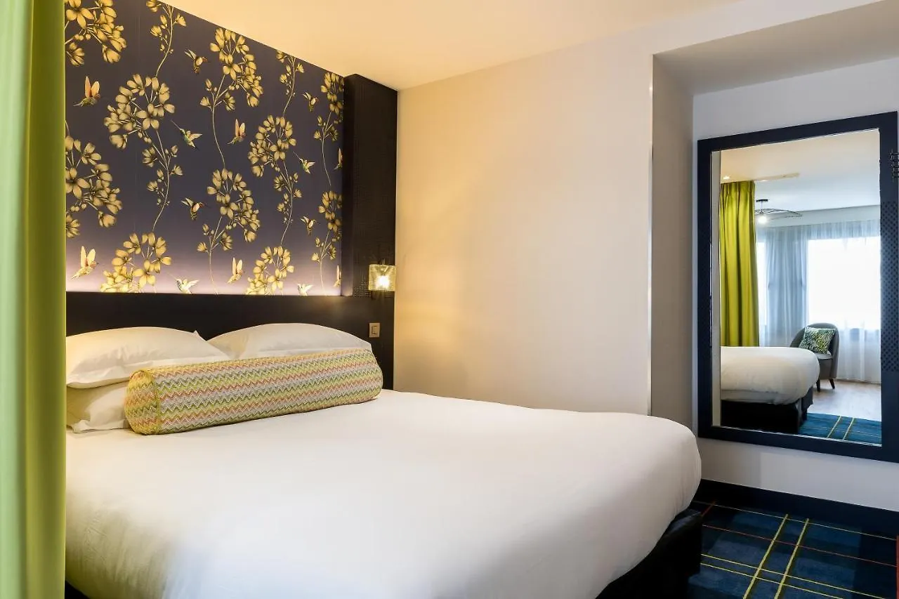 Cadet Residence Paris